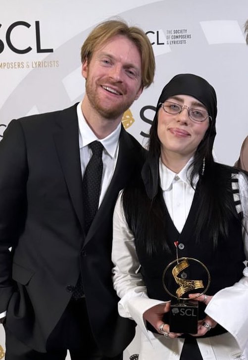 finneas_billie_scl_awards_20240213_1.jpg